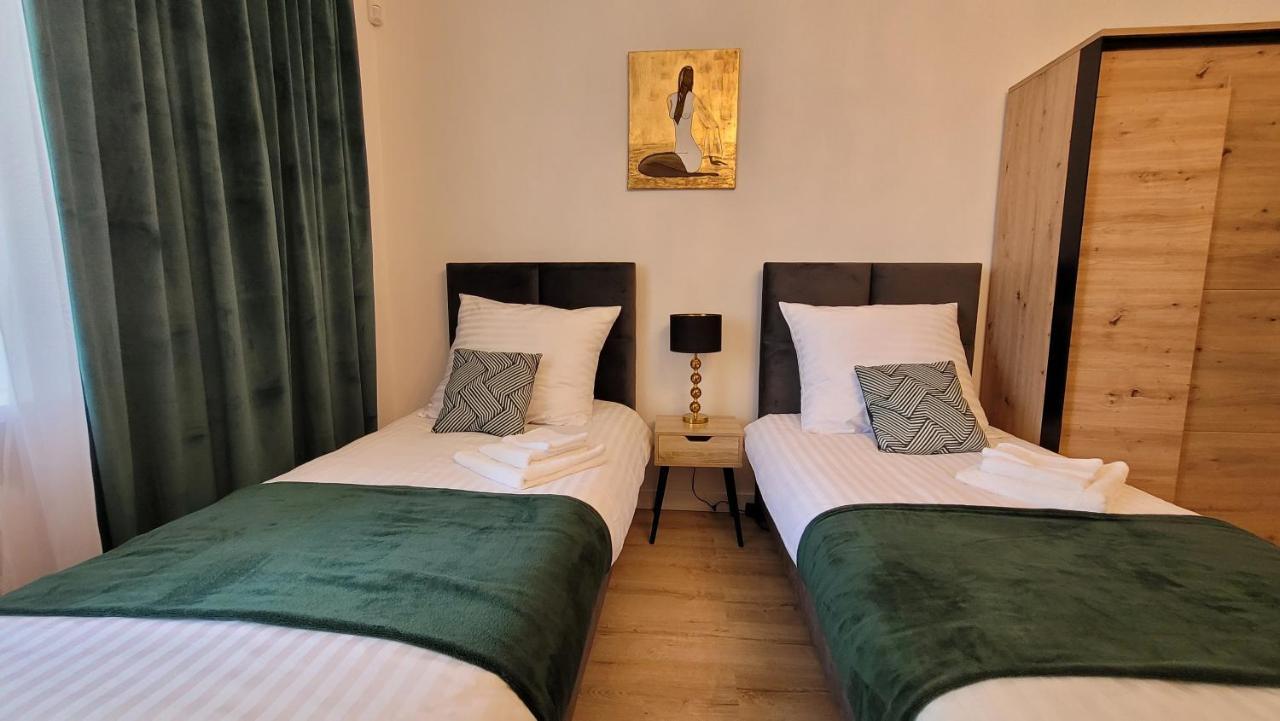 Good Day Apartment Centrum Катовице Экстерьер фото